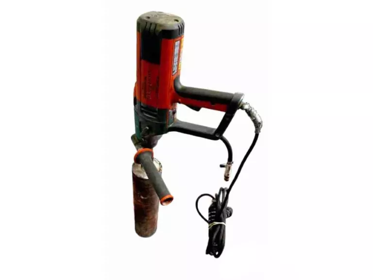 WIERTNICA HUSQVARNA DM 230