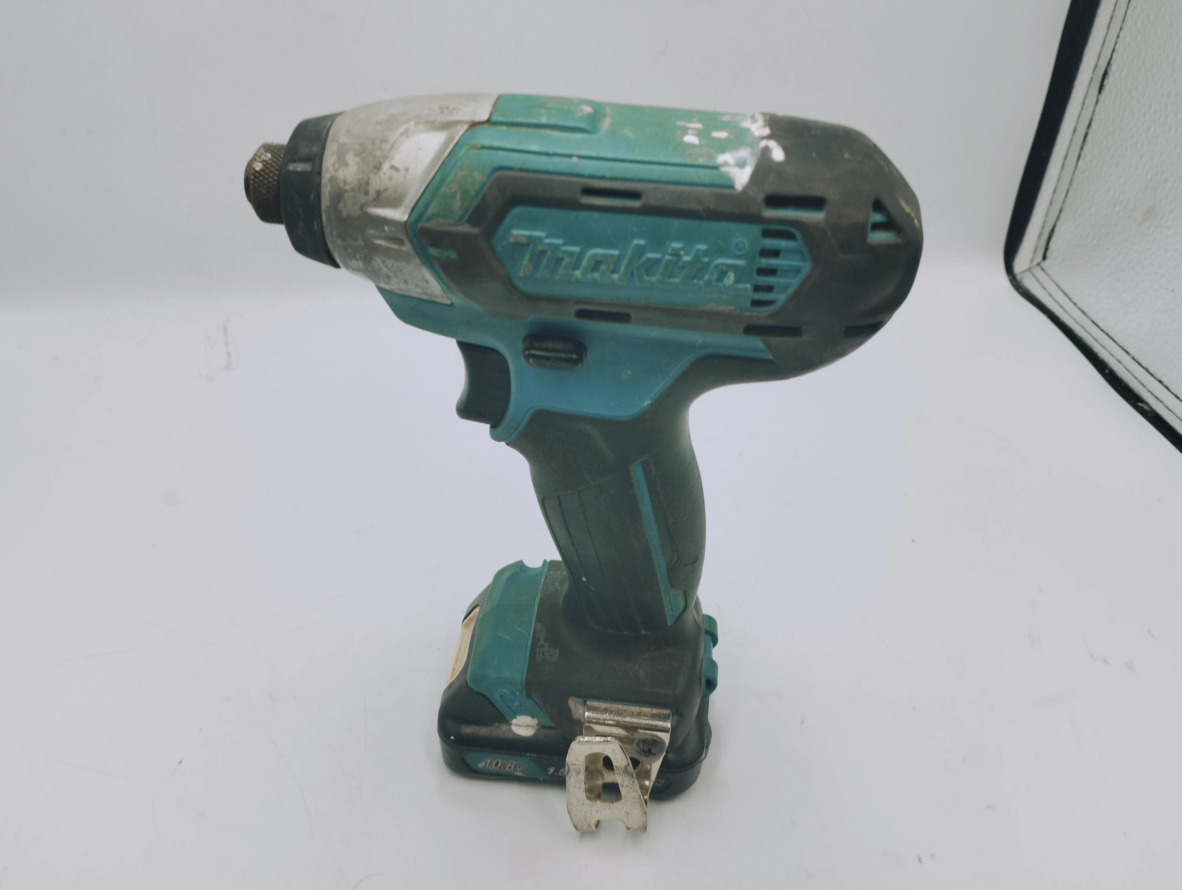 zakretarka-makita-td110dakum-boleslawa-chrobrego-8-pszczyna-milz-2