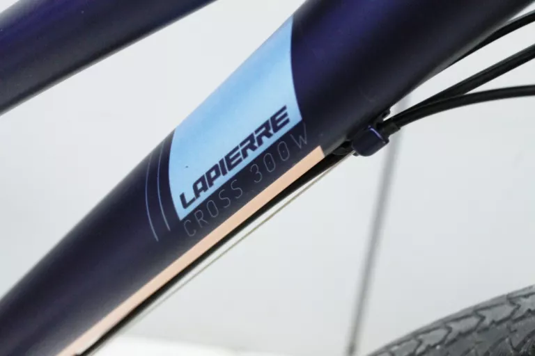 ROWER LAPIERRE CROSS 300 W RAMA 19" KOŁA 28" STAN BDB