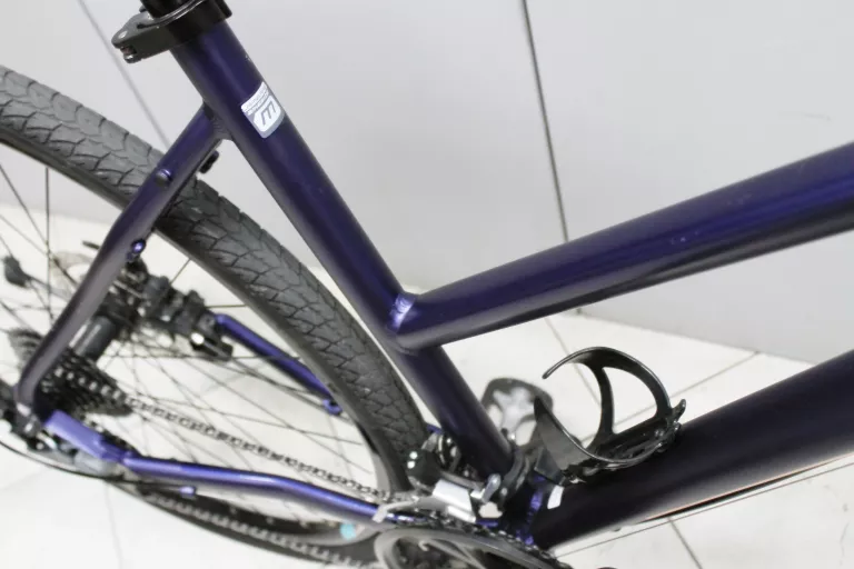 ROWER LAPIERRE CROSS 300 W RAMA 19" KOŁA 28" STAN BDB