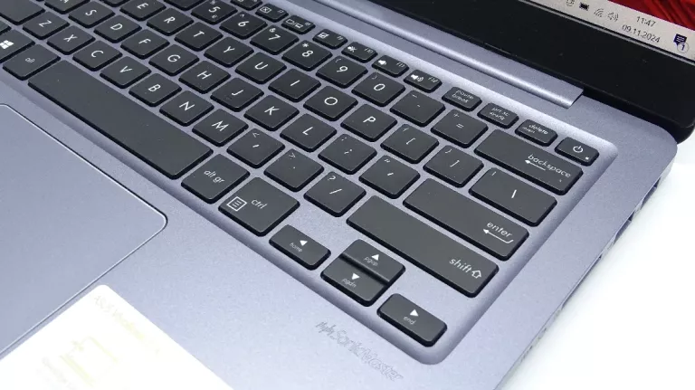 LAPTOP ASUS VIVOBOOK S14 S410U INTEL I3-7020U 4/256GB SSD