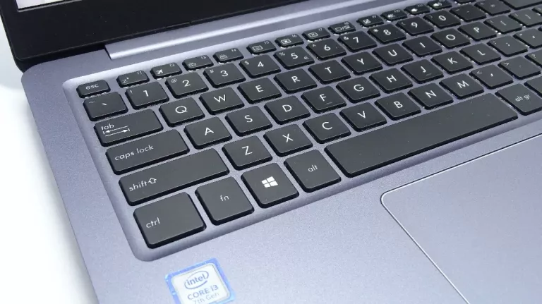 LAPTOP ASUS VIVOBOOK S14 S410U INTEL I3-7020U 4/256GB SSD