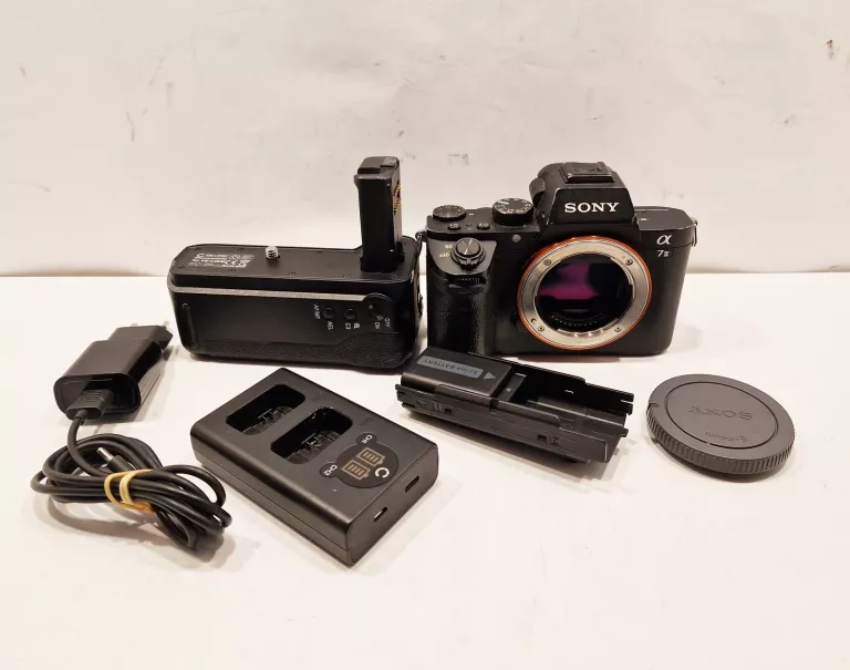 APARAT FOTOGRAFICZNY SONY ALFA 7 II ILCE-7M2 KORPUS PĘKNIĘTY