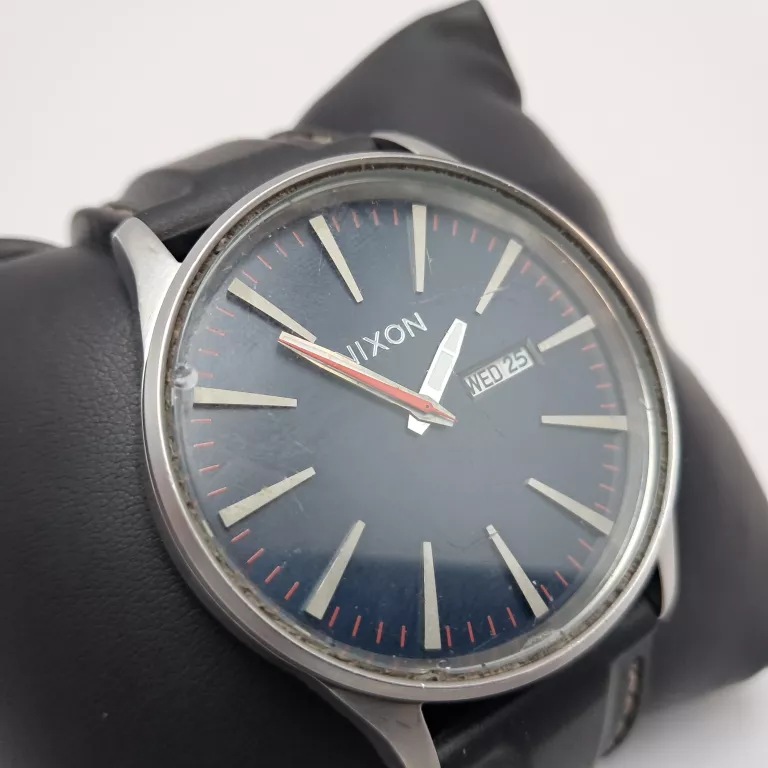 ZEGAREK NIXON NEVER BE LATE