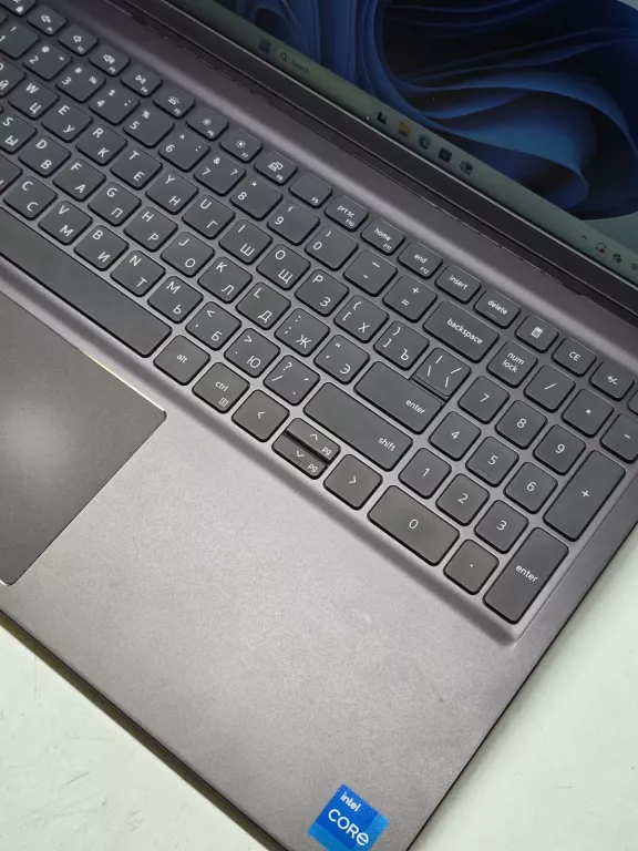 LAPTOP DELL VOSTRO 15 5510 I5-11300H 8/512 GB SSD