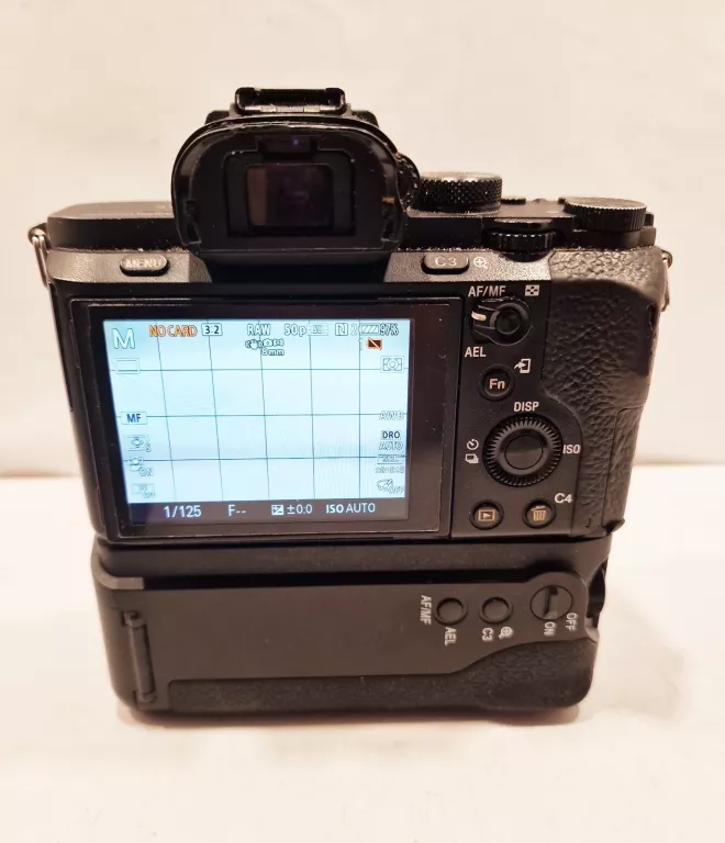 APARAT FOTOGRAFICZNY SONY ALFA 7 II ILCE-7M2 KORPUS PĘKNIĘTY