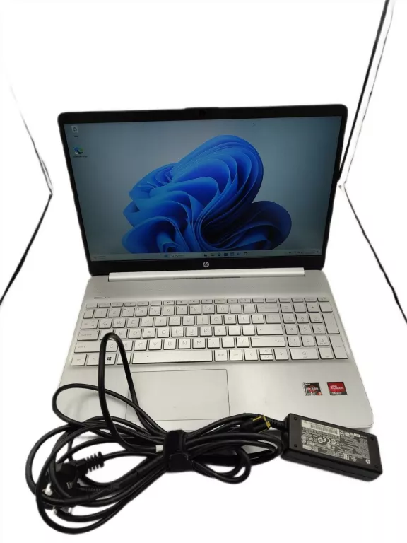 LAPTOP HP 15S-EQ2639NW AMD RYZEN 5 5500U RAM 8 GB SSD 512GB OPIS
