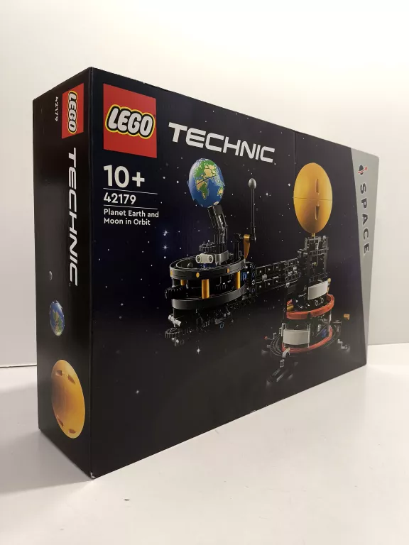 PLANETA ZIEMIA I KSIĘŻYC NA ORBICIE 42179 LEGO TECHNIC