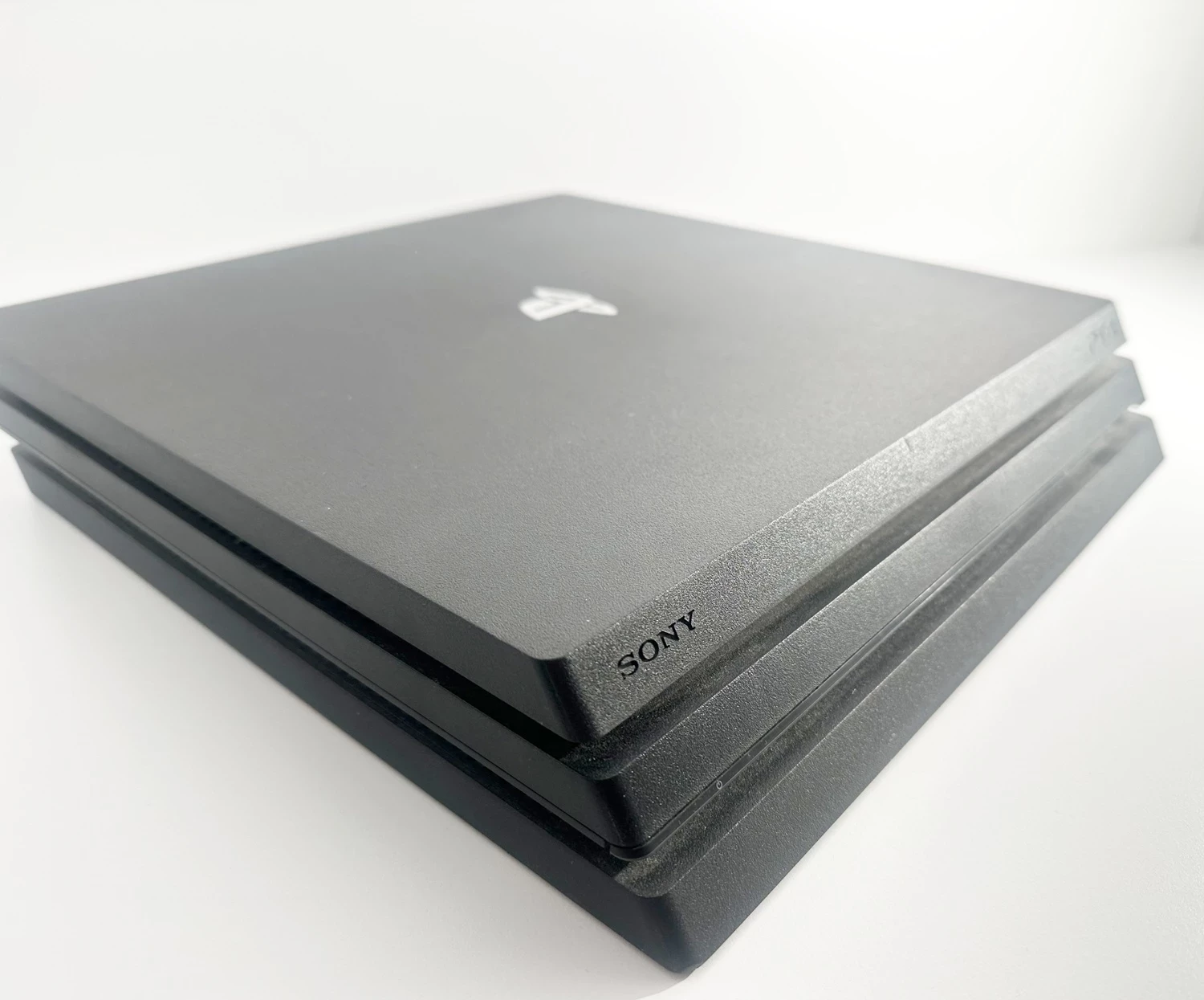 konsola-ps4-pro-1tb-ean-gtin-0711719887553