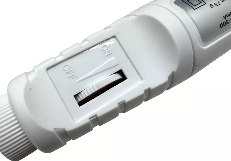 kompaktowa-frezarka-do-paznokci-bloom-nails-jak-nowa-marka-129369-289