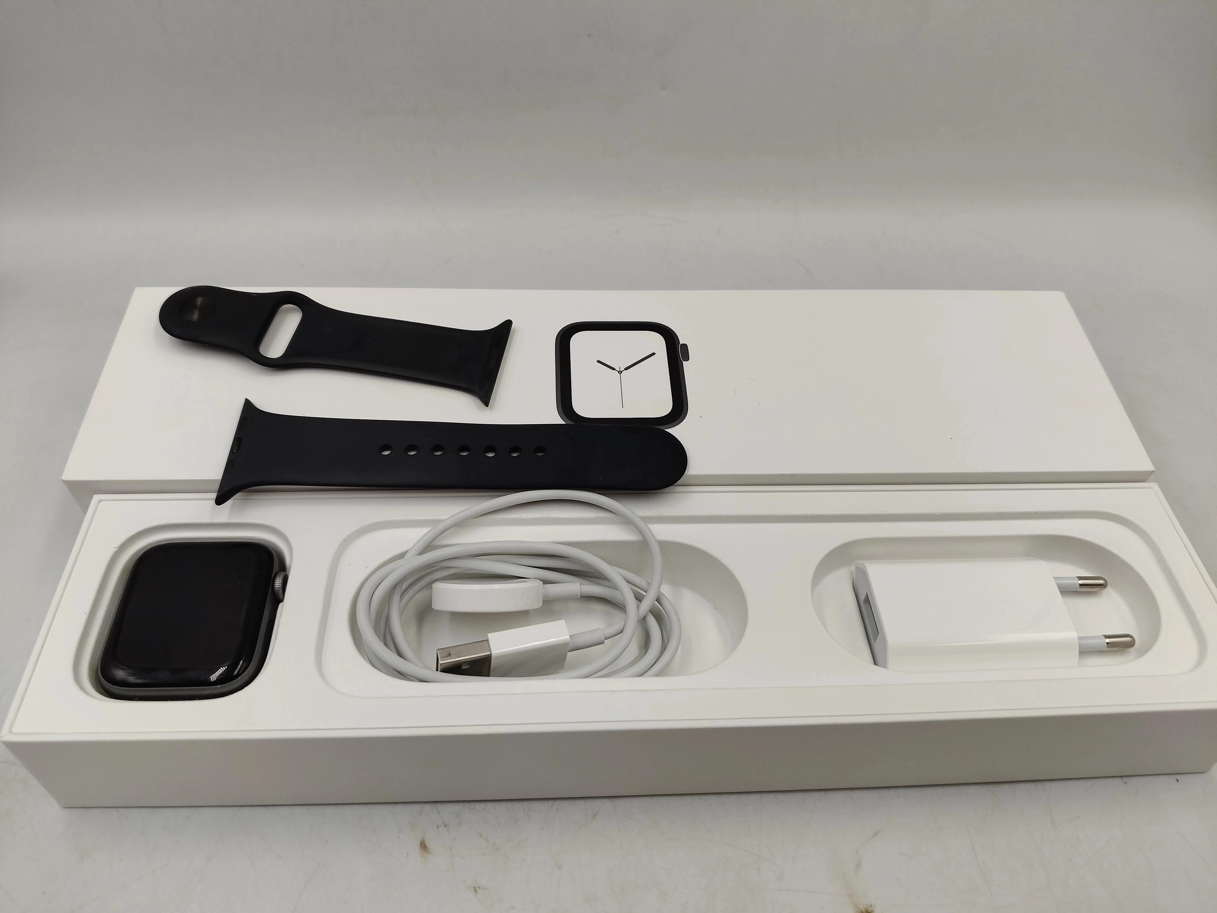 apple-watch-4-komunikacja-212922-1