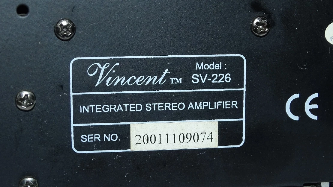wzmacniacz-tranzystorowo-lampowy-vincent-sv-226-kolor-718-2