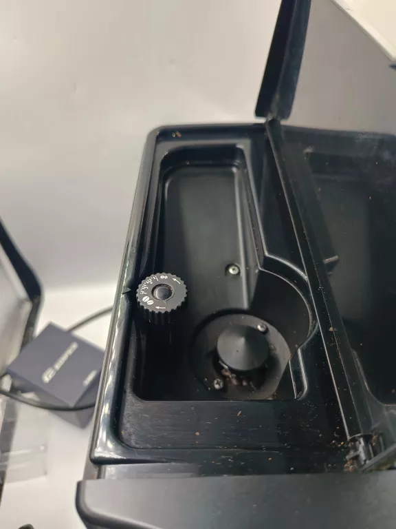 EKSPRES DE'LONGHI ESAM 4000.B [240601009]