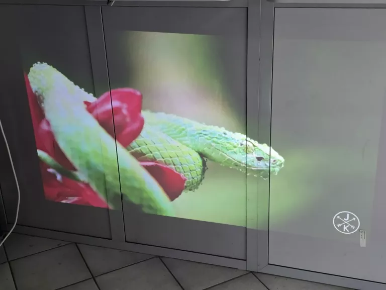 PRZENOŚNY PROJEKTOR BENQ GV1 100 CALI ANDROID