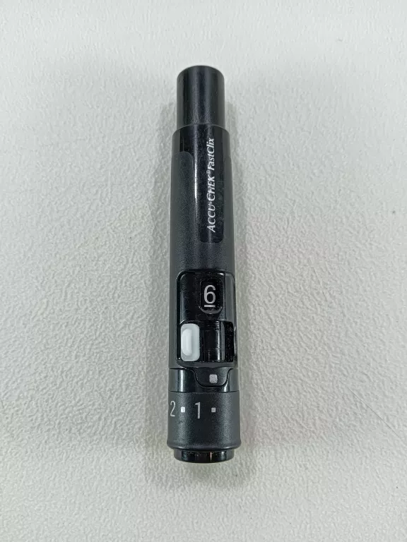 GLUKOMETR ACCU-CHEK ACTIVE (MODEL: 0123)