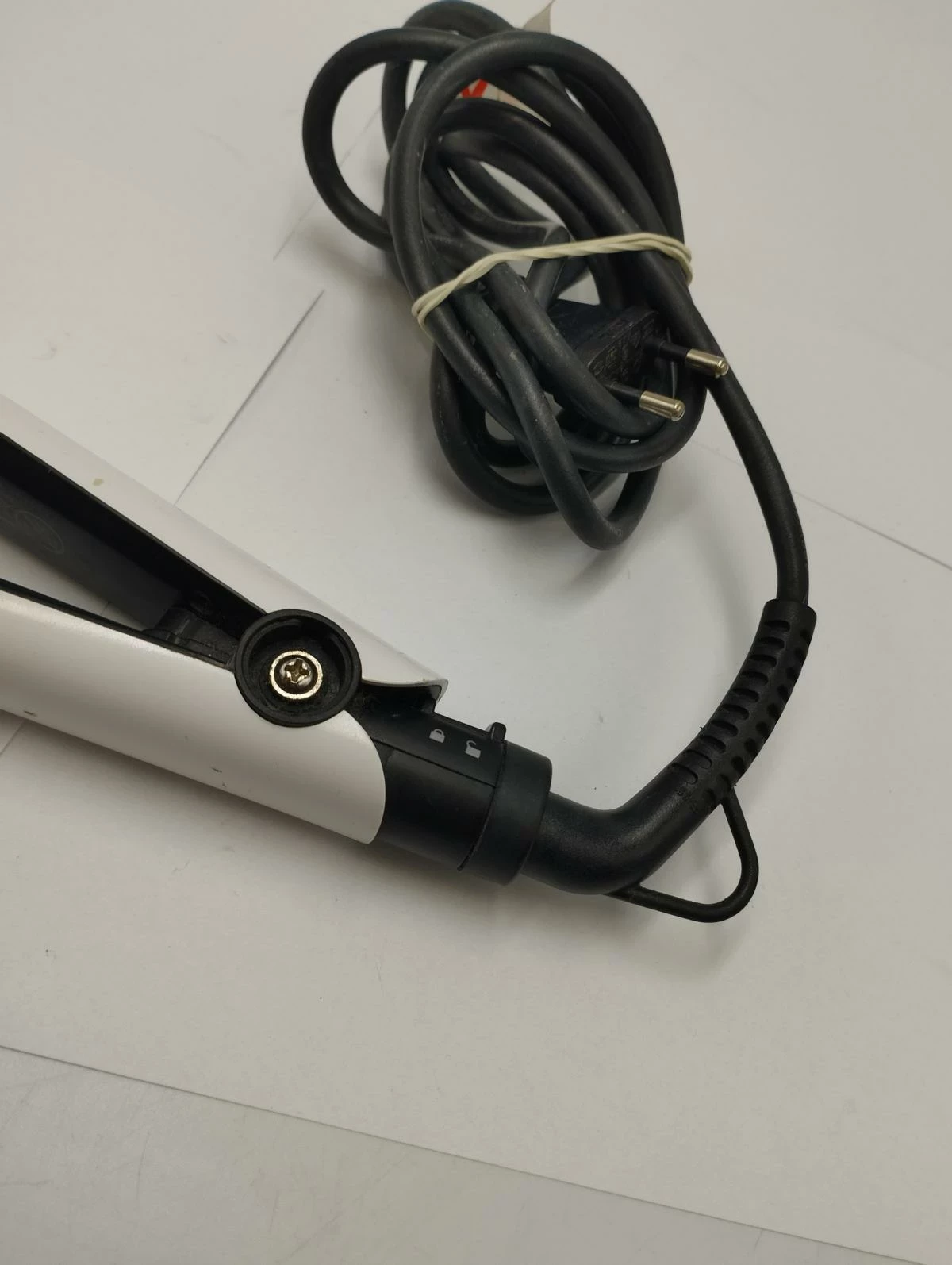 prostownica-rowenta-sf1525-typ-203601-217513