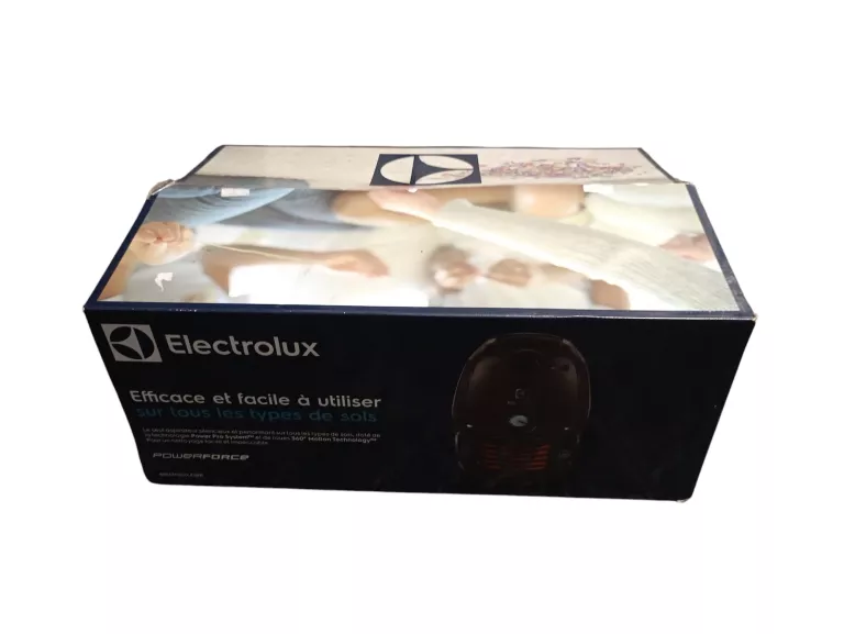 ODKURZACZ ELECTROLUX EASYGO EEG43WR ZESTAW
