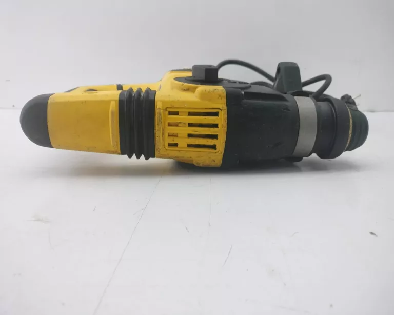 MŁOTOWIERTARKA DEWALT D25323