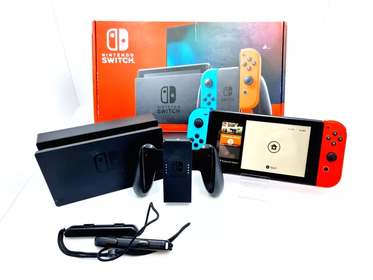 NINTENDO SWITCH KOMPLET + 2 GRY