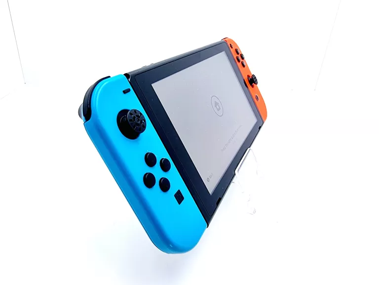 NINTENDO SWITCH KOMPLET + 2 GRY