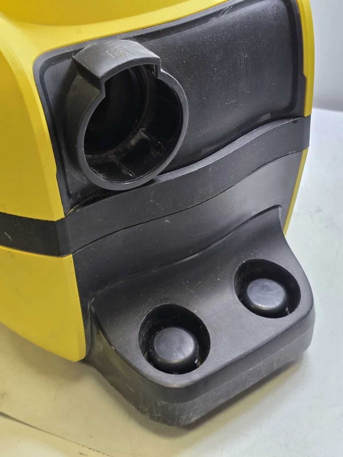 odkurzacz-akumulatorowy-karcher-wd1-compact-kod-producenta-1198-3010