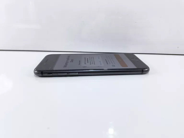 SMARTFON APPLE IPHONE 8 2 GB / 32 GB 4G (LTE) CZARNY