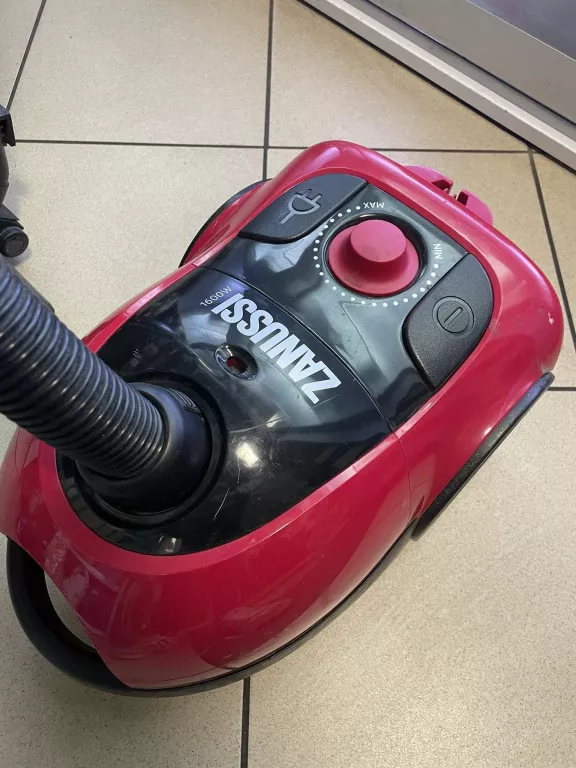 ODKURZACZ ZANUSSI SL225B Z RURĄ SZTYLEM I KOŃCÓWKĄ