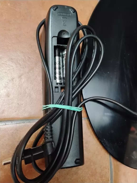TELEWIZOR SAMSUNG T27A300 27"+ PILOT
