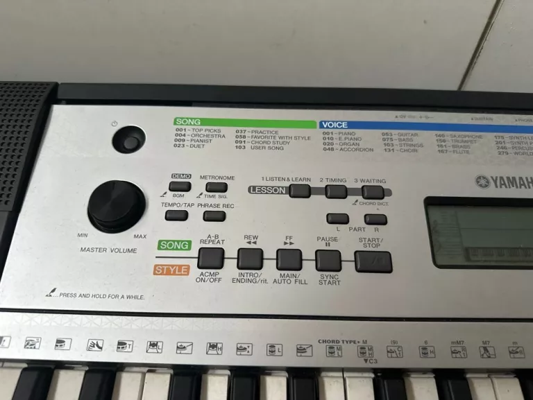 KEYBOARD YAMAHA YPT-255 KOMPLET 385 BRZMIEŃ PREZENT NA ŚWIĘTA