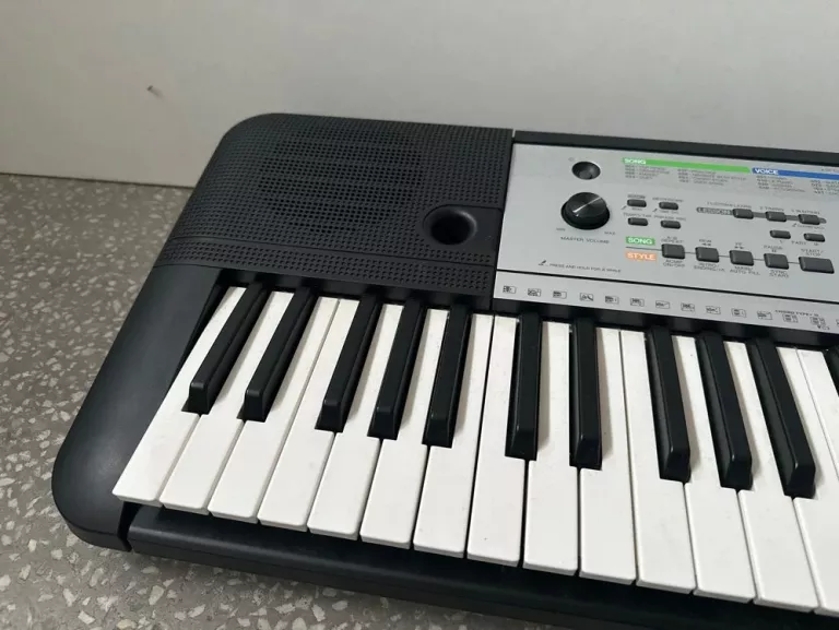 KEYBOARD YAMAHA YPT-255 KOMPLET 385 BRZMIEŃ PREZENT NA ŚWIĘTA