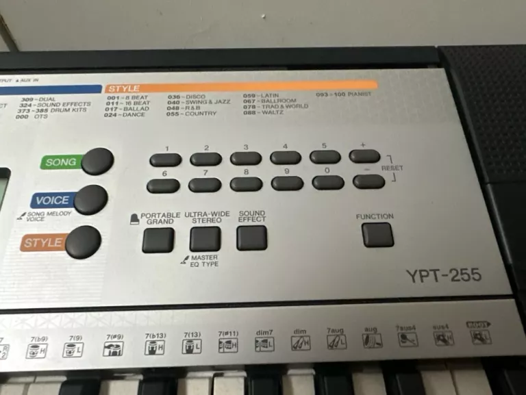 KEYBOARD YAMAHA YPT-255 KOMPLET 385 BRZMIEŃ PREZENT NA ŚWIĘTA