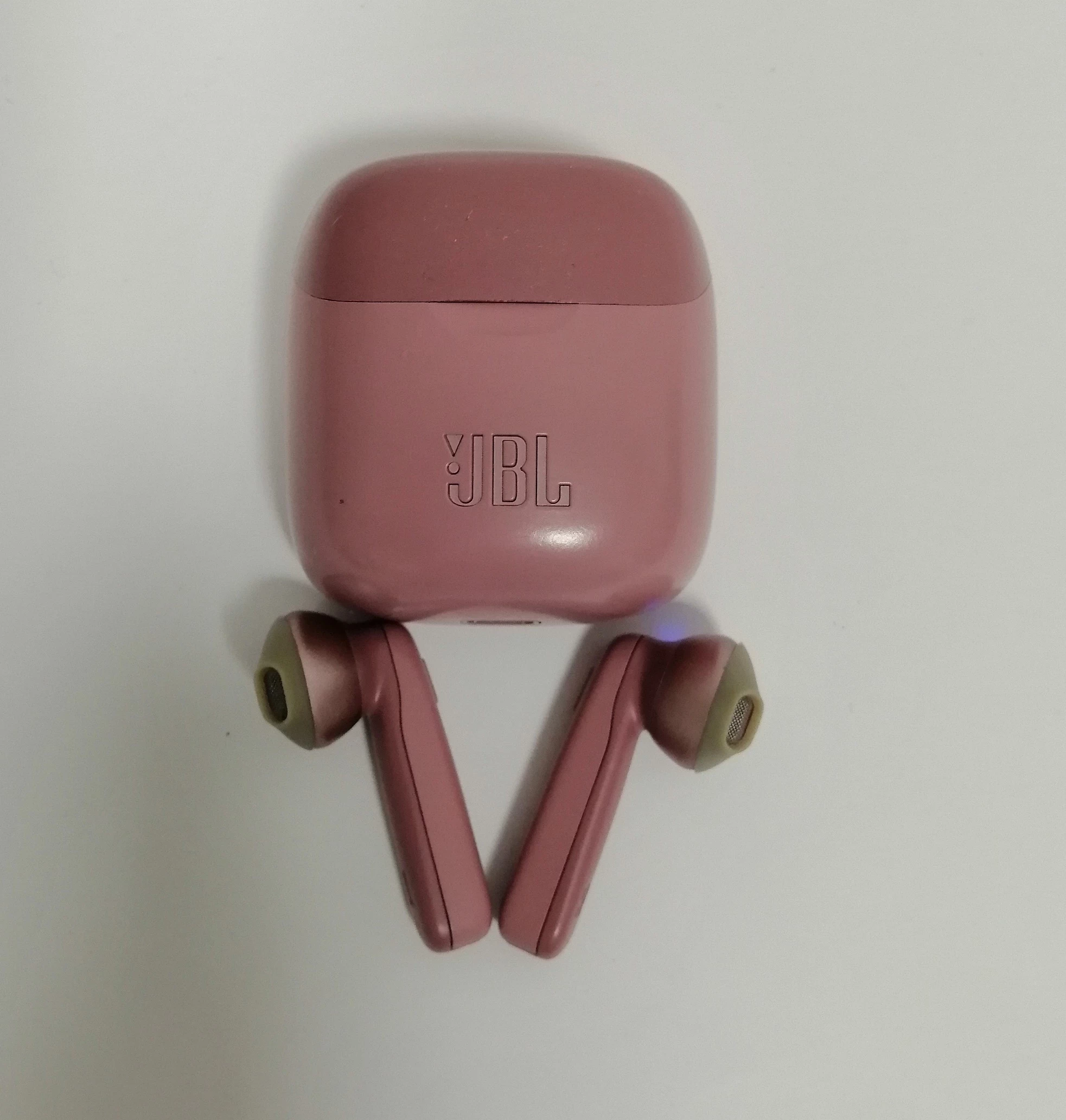 sluchawki-bt-jbl-tune-220tws-opis-laska-18-zdunska-wola-expert-spj