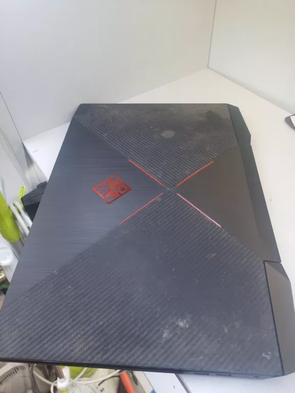 LAPTOP HP OMEN INTEL CORE I5 8GB RAM 1TB HDD JASNE PLAMKI NA WYŚW