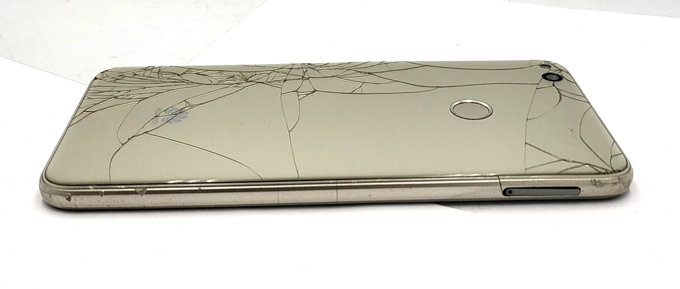 huawei-p9lite-2017-pekniety-przebarwienia-na-ekranie-wbudowana-pamiec-202869-214201