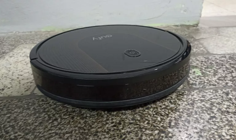 ROBOT SPRZĄTAJĄCY EUFY ROBOVAC 30C T2118