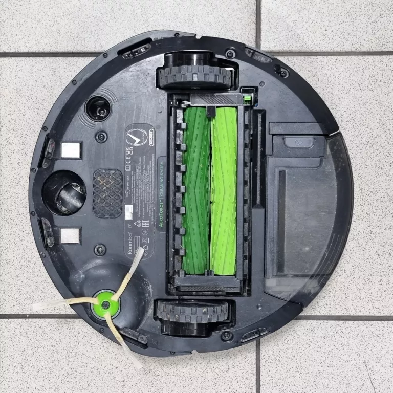 ODKURZACZ AUTOMATYCZNY IROBOT ROOMBA I7 ROBOT SPRZĄTAJĄCY (17070)