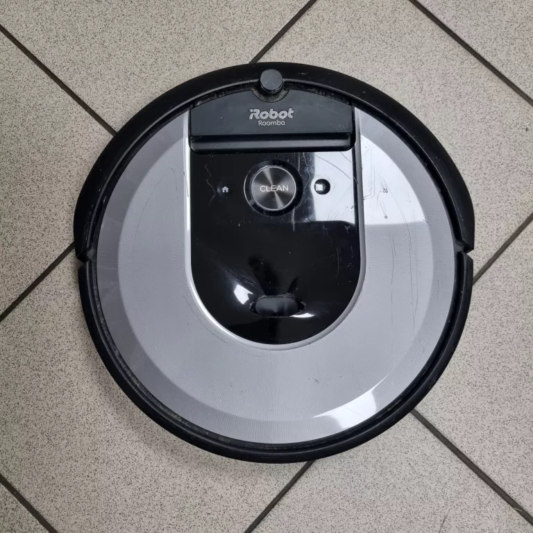 ODKURZACZ AUTOMATYCZNY IROBOT ROOMBA I7 ROBOT SPRZĄTAJĄCY (17070)