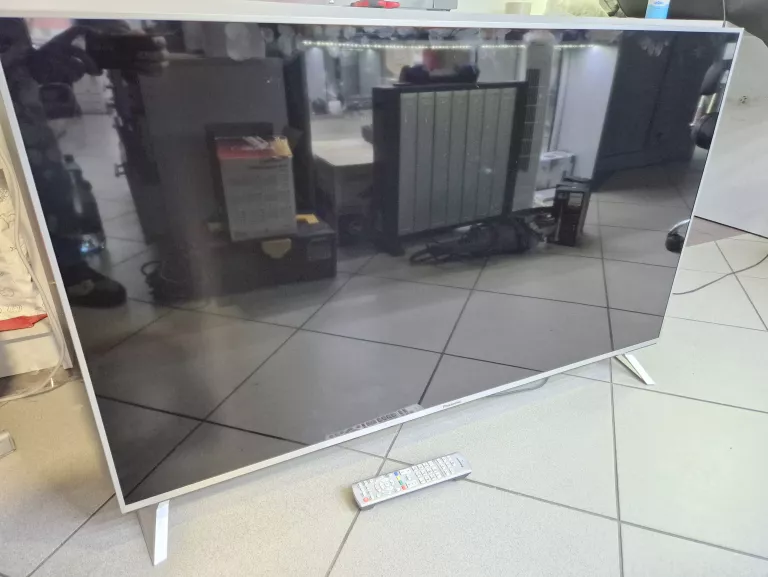 TELEWIZOR PANASONIC TX-50DX700B