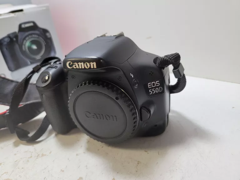 APARAT CANON EOS 550D/PUD