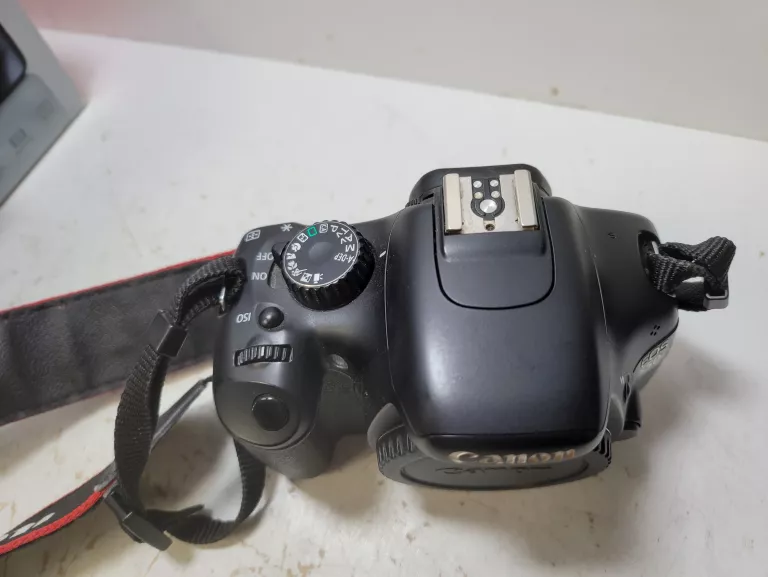 APARAT CANON EOS 550D/PUD