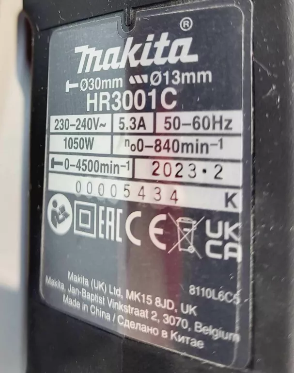 MŁOT UDAROWO-OBROTOWY MAKITA HR3001CJ