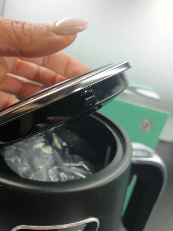 CZAJNIK ELEKTRYCZNY HOFFEN K-3121 CZARNY