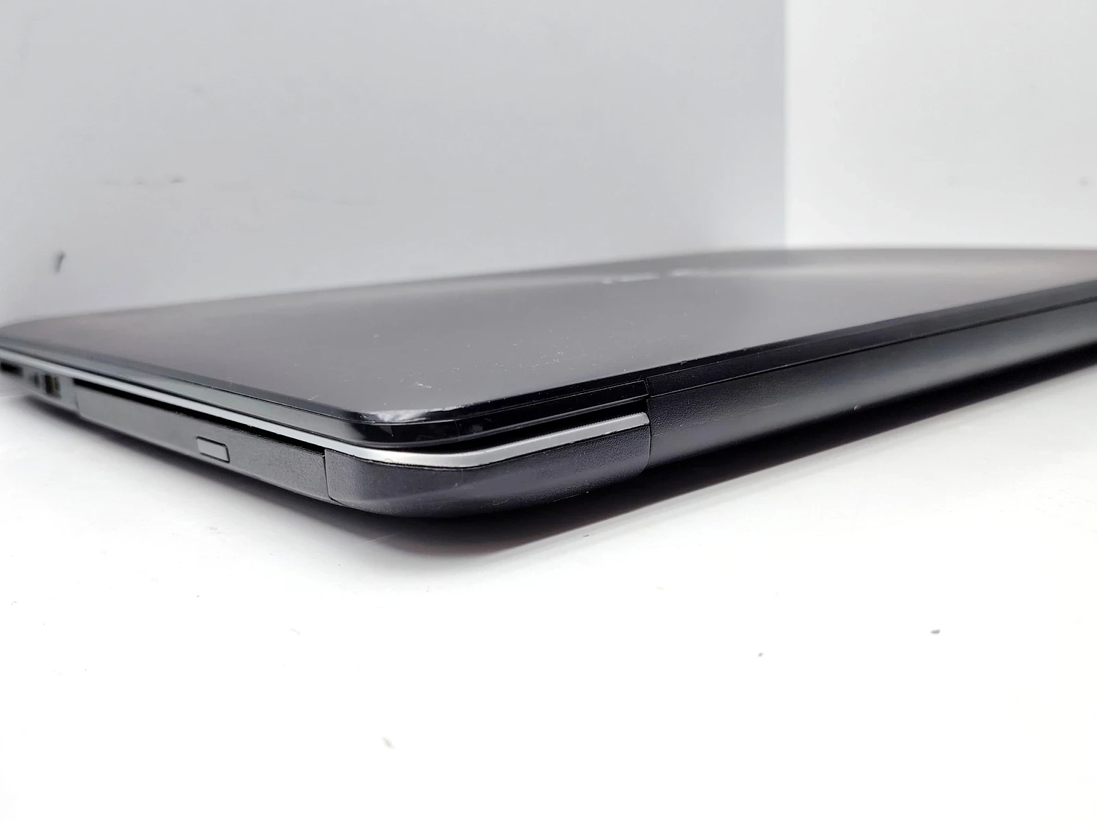 laptop-asus-x555l-intel-i3-4gb-ram-1tb-hdd-nvidia-920m-liczba-rdzeni-procesora-4329-2