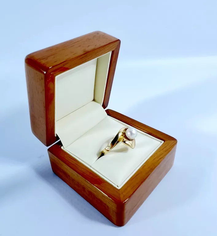 zloty-pierscionek-z-perla-429g-14k-585-r11-stan-11323-2