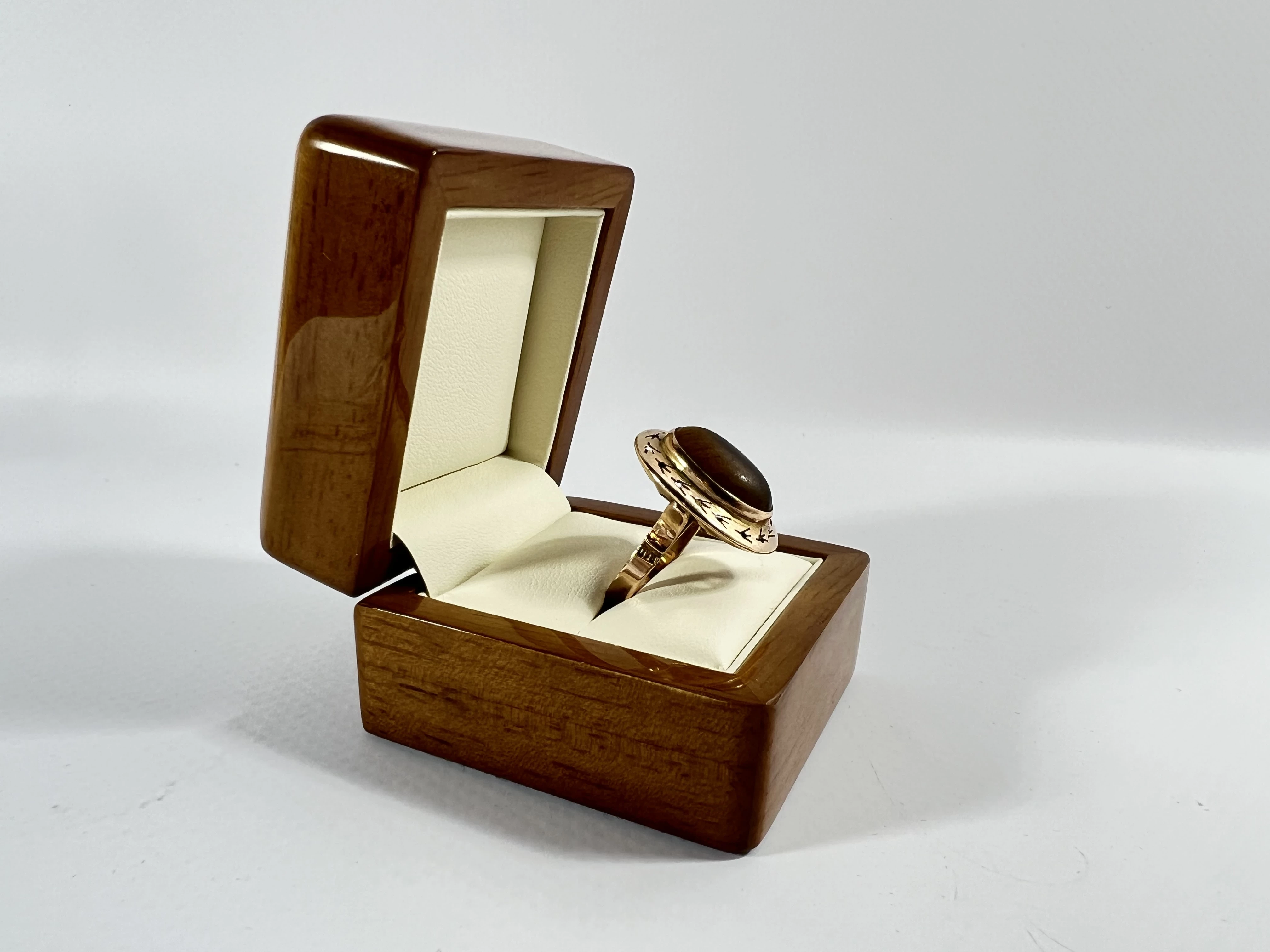 zloty-pierscionek-tygrysie-oko-567g-14k-585-r18-stan-11323-2