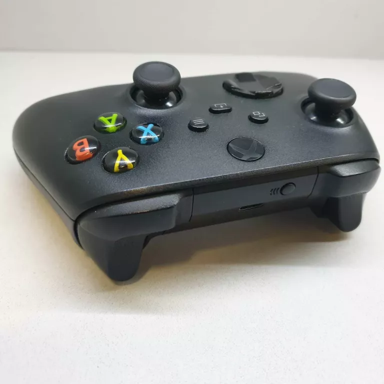 PAD KONTROLER XBOX ONE PUDEŁKO