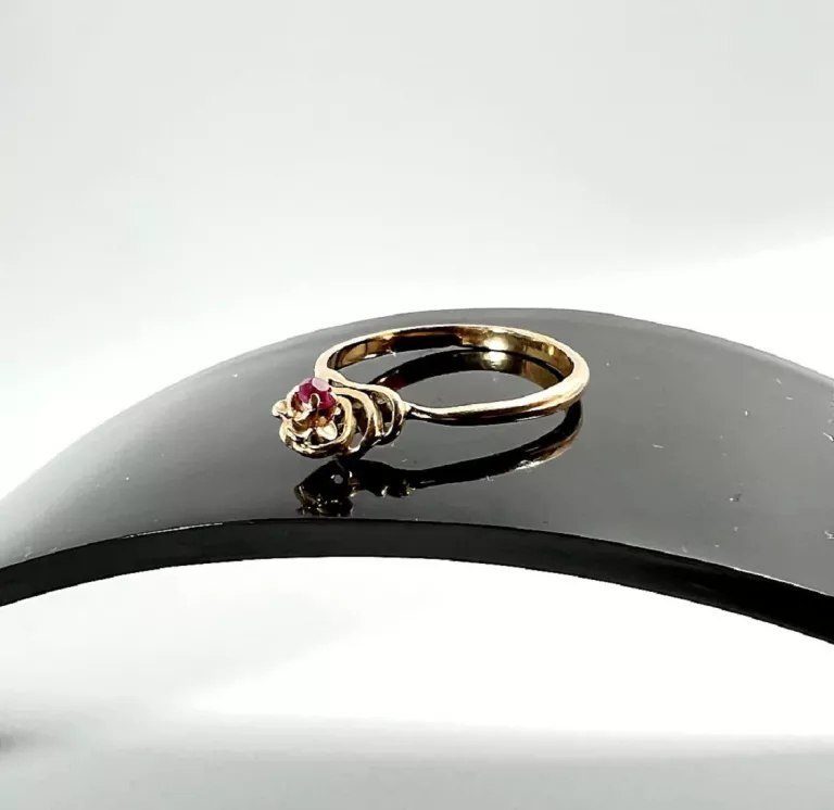 zloty-pierscionek-kwiatek-585-172g-r16-kamien-17088-4194304