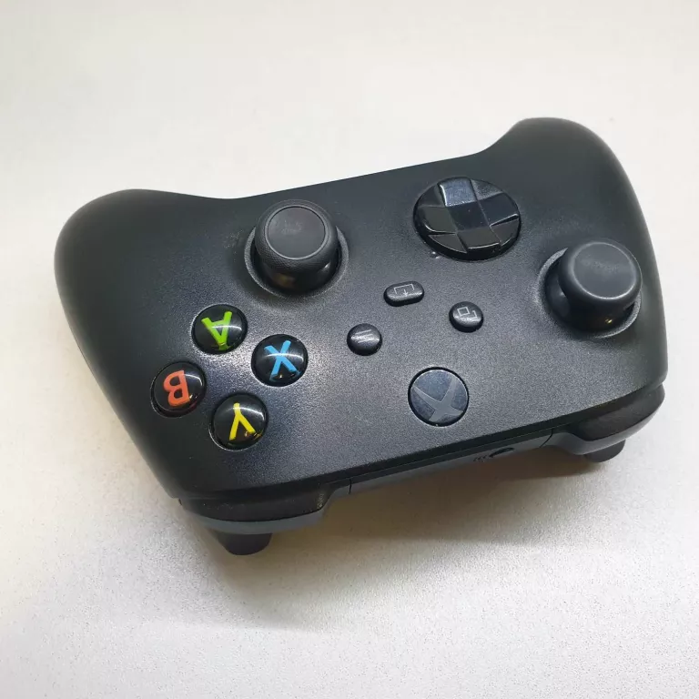 PAD KONTROLER XBOX ONE PUDEŁKO