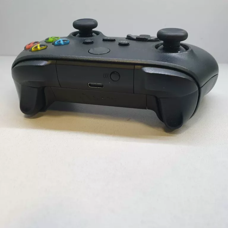 PAD KONTROLER XBOX ONE PUDEŁKO