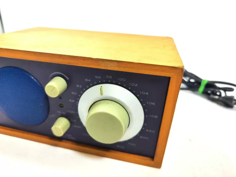 RADIO TIVOLI AUDIO MODEL ONE